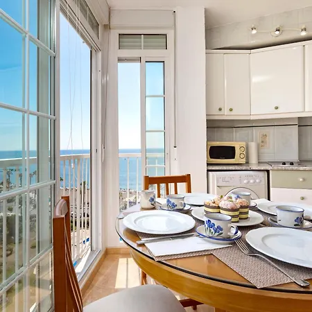 Con Vistas Al Mar En Apartment Benalmadena